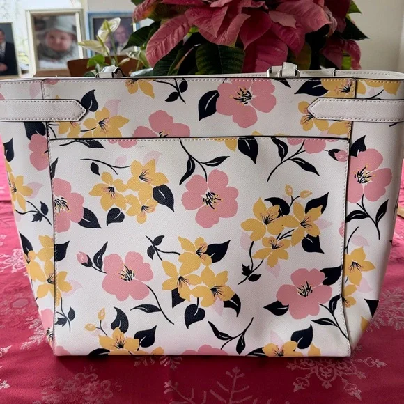 Kate Spade Pink and Yellow Floral Tote zipper interior padded large compartment - Picture 5 of 14